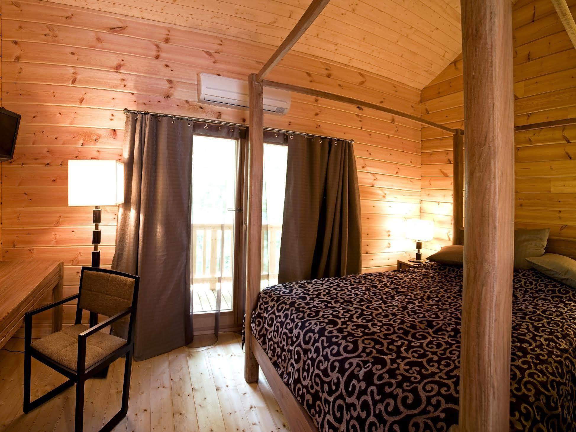 Bed and Breakfast Les Grands Frenes Plaine-de-Walsch Экстерьер фото