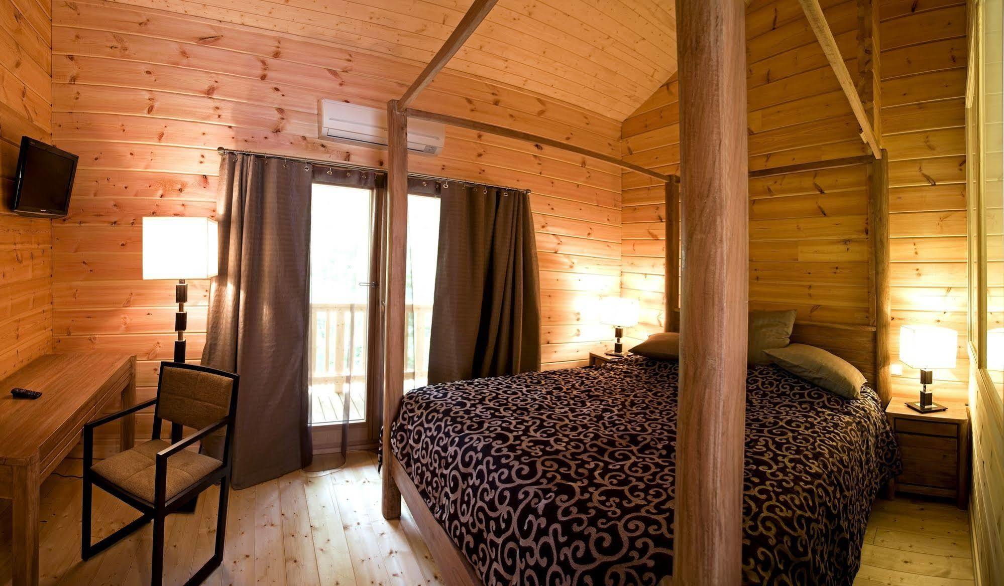Bed and Breakfast Les Grands Frenes Plaine-de-Walsch Экстерьер фото
